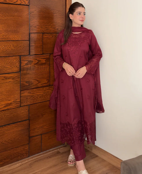 Maroon Embroidered 3 Piece Winter Dress | Ready to Wear