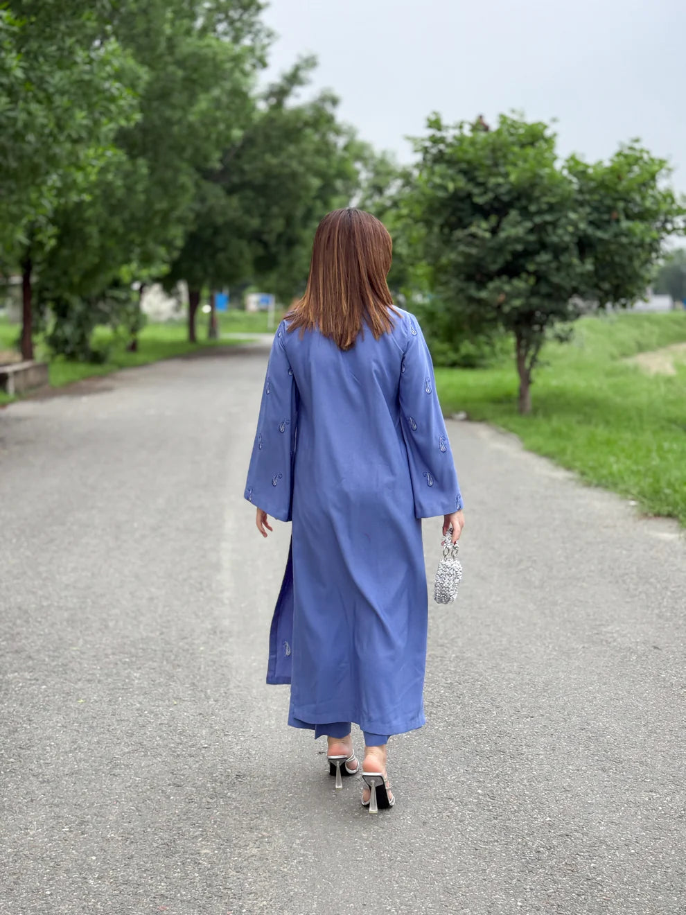 2 Piece Embroidered Winter Karandi Suit – Blue Elegance