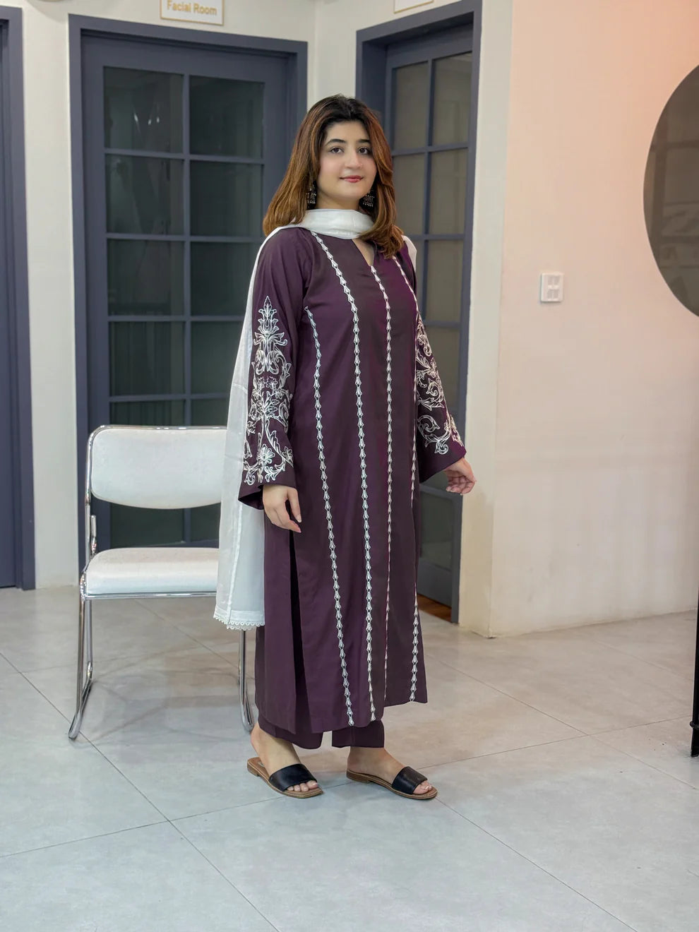 Purple Embroidered 3-Piece Suit – Mid-Season Collection