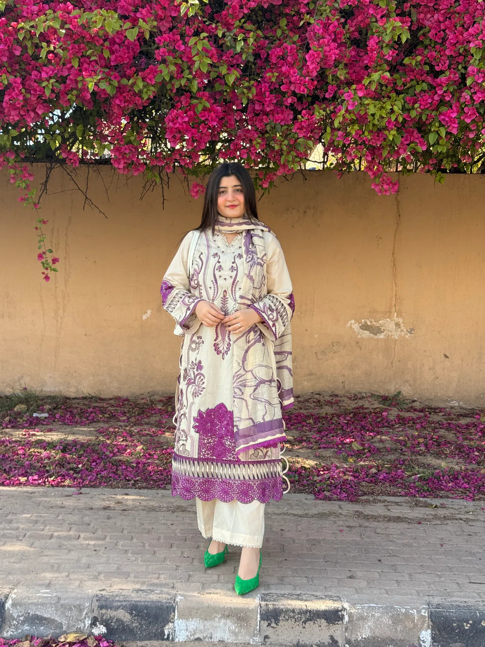 Off White Embroidered 3-Piece Suit with Dupatta