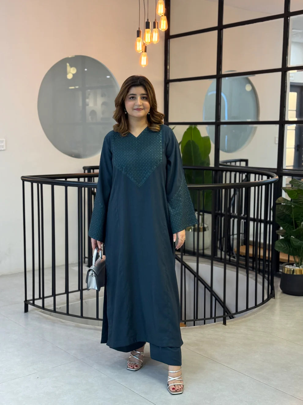 Winter Karandi Embroidered 2-Piece Suit – Green