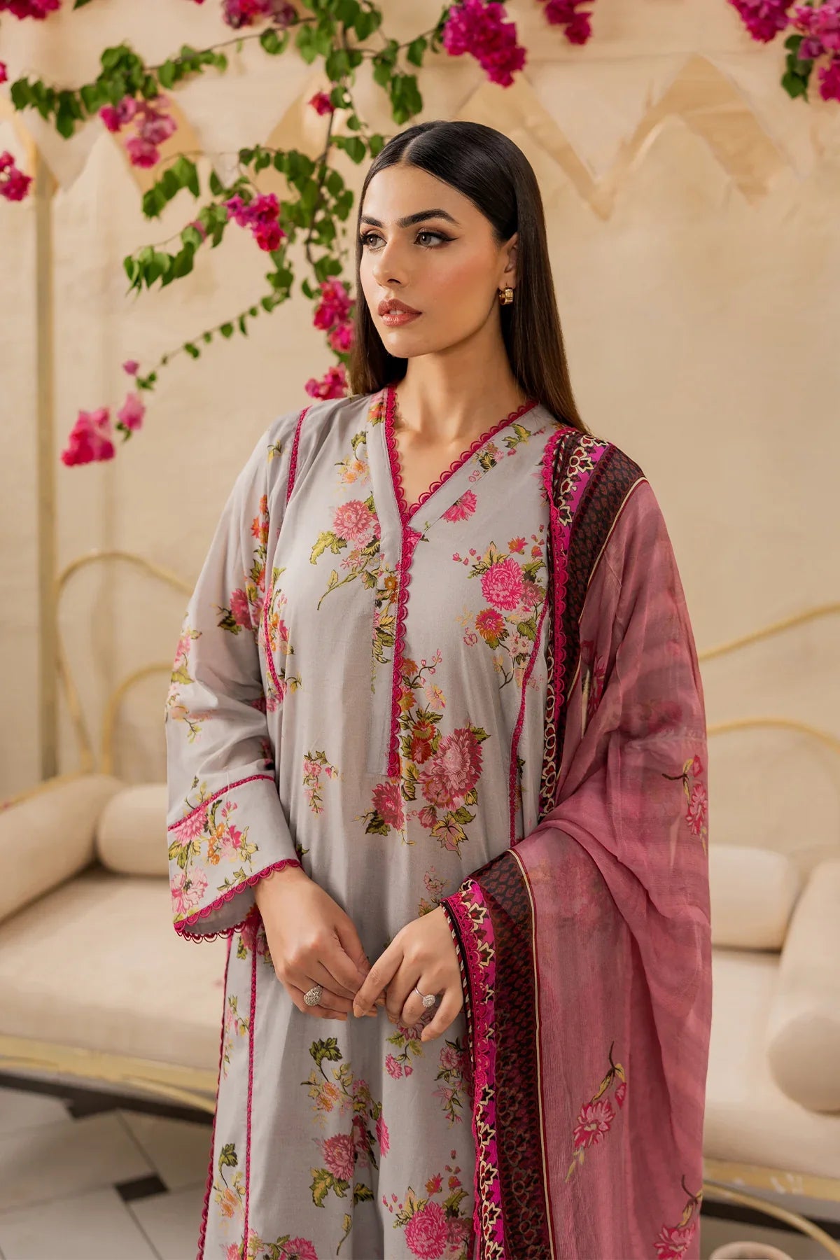 Graceful Grey & Pink Floral Lawn Suit – 3 Piece Summer Essential