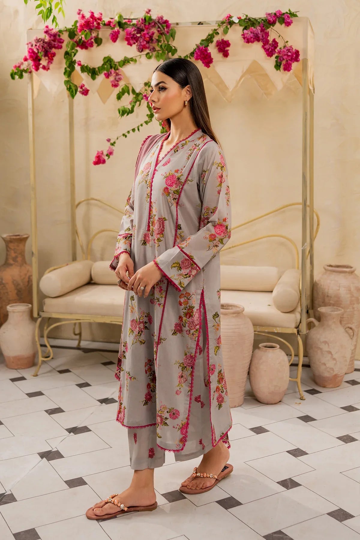 Graceful Grey & Pink Floral Lawn Suit – 3 Piece Summer Essential