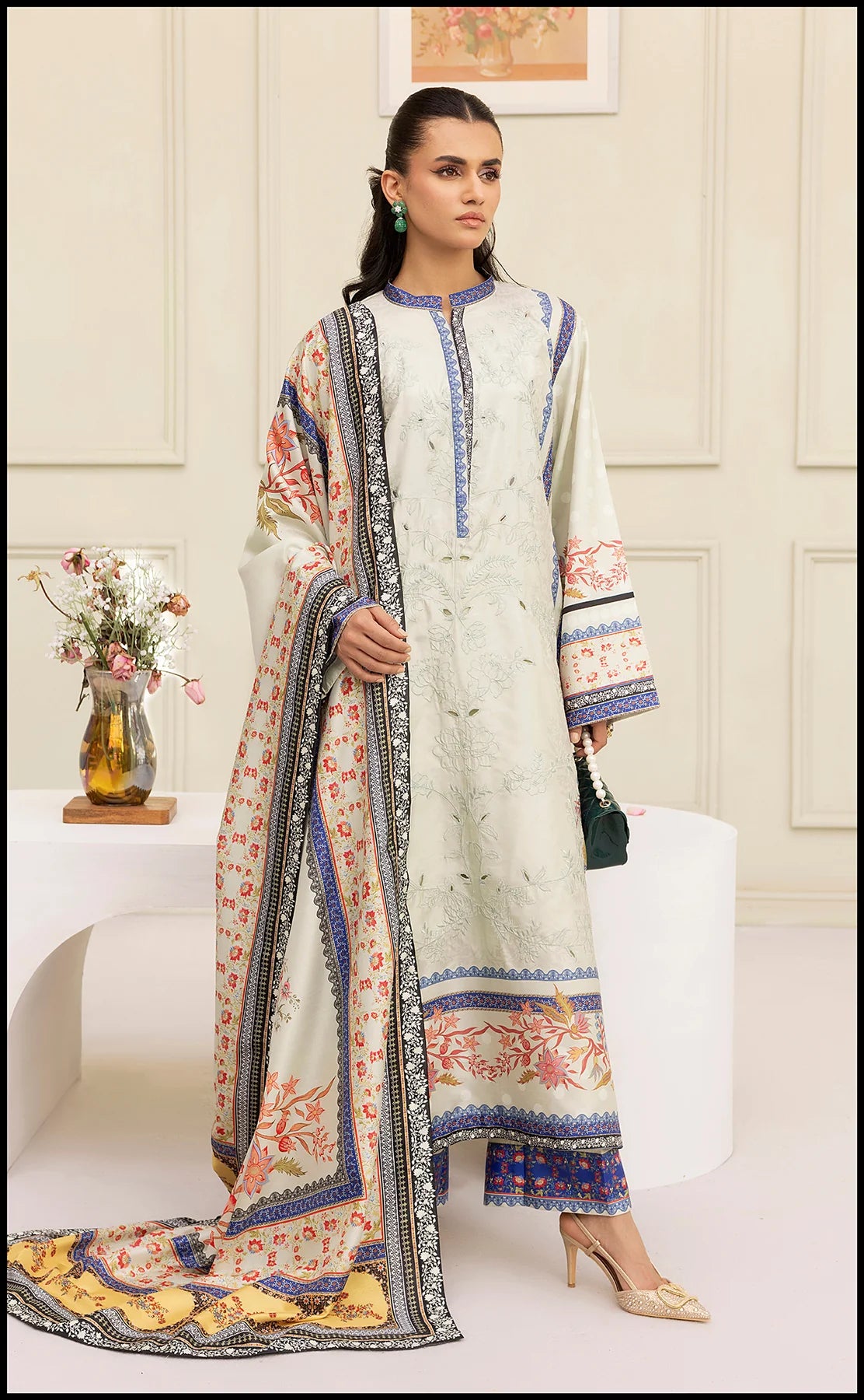 Winter Printed 2 Piece Khaddar Suit – Soft Cream Elegance