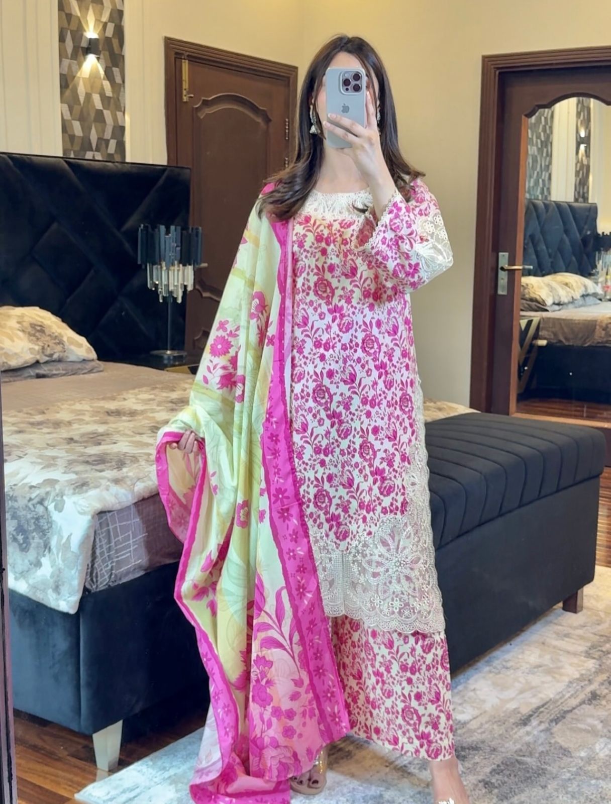 3pcs suit beautiful cutwork embroidered