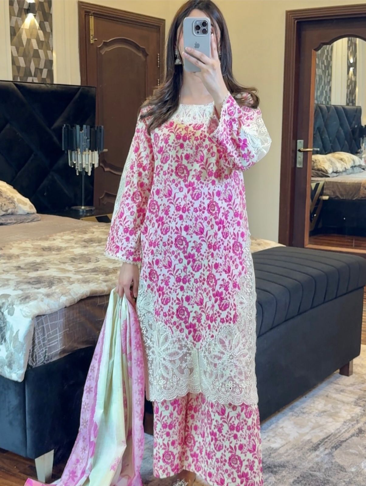 3pcs suit beautiful cutwork embroidered