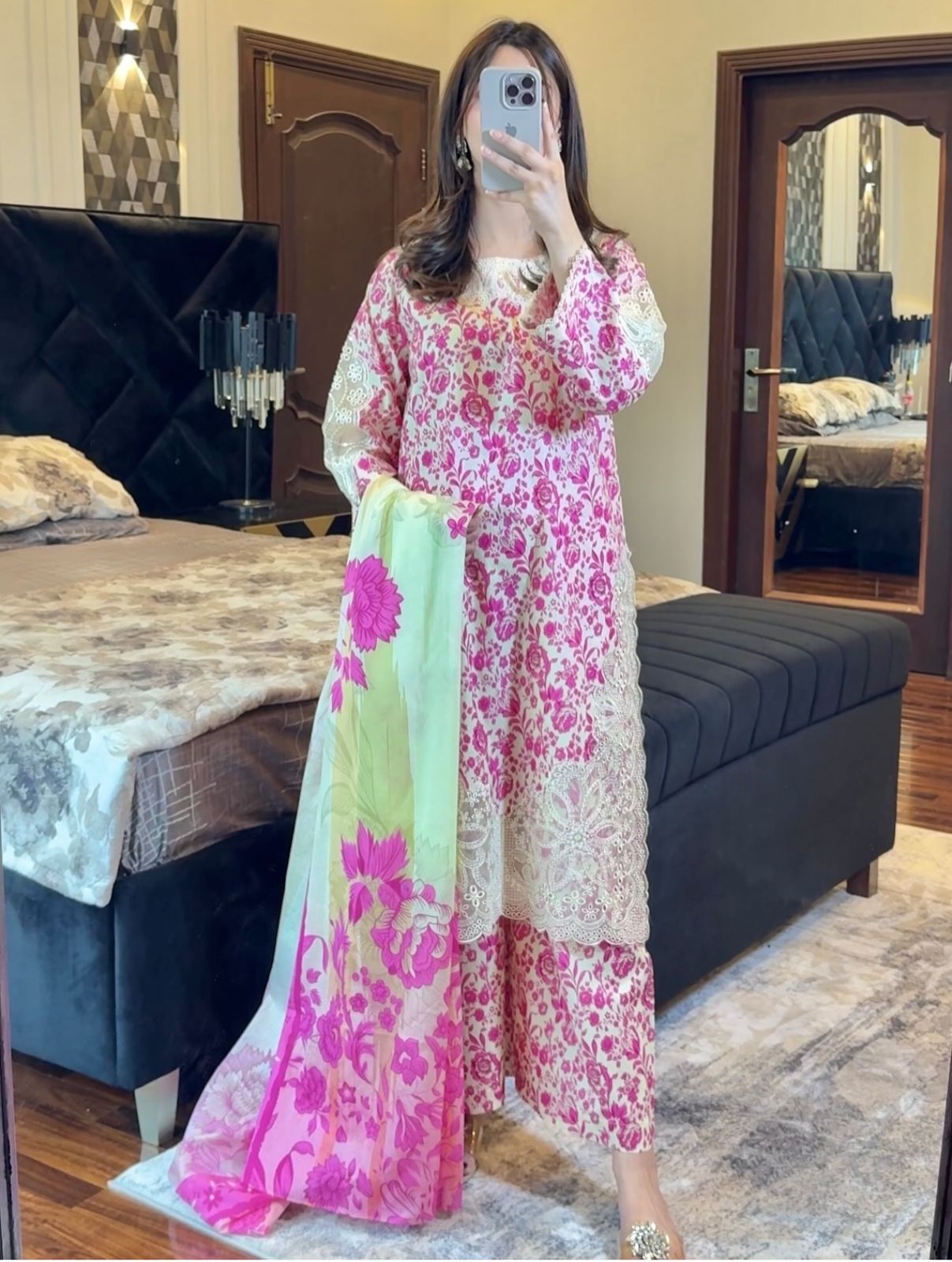 3pcs suit beautiful cutwork embroidered