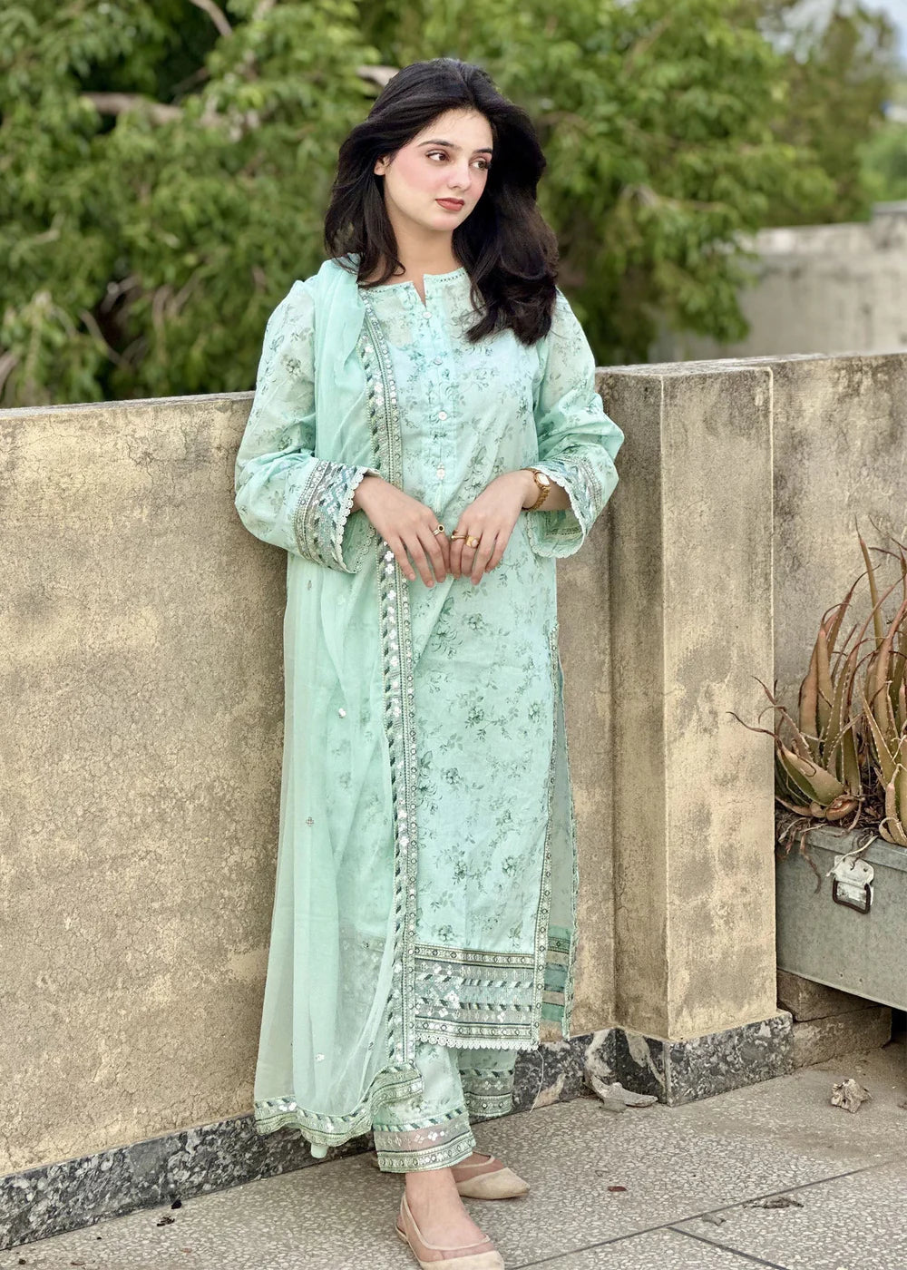 3 Piece Embroidered Lawn Suit