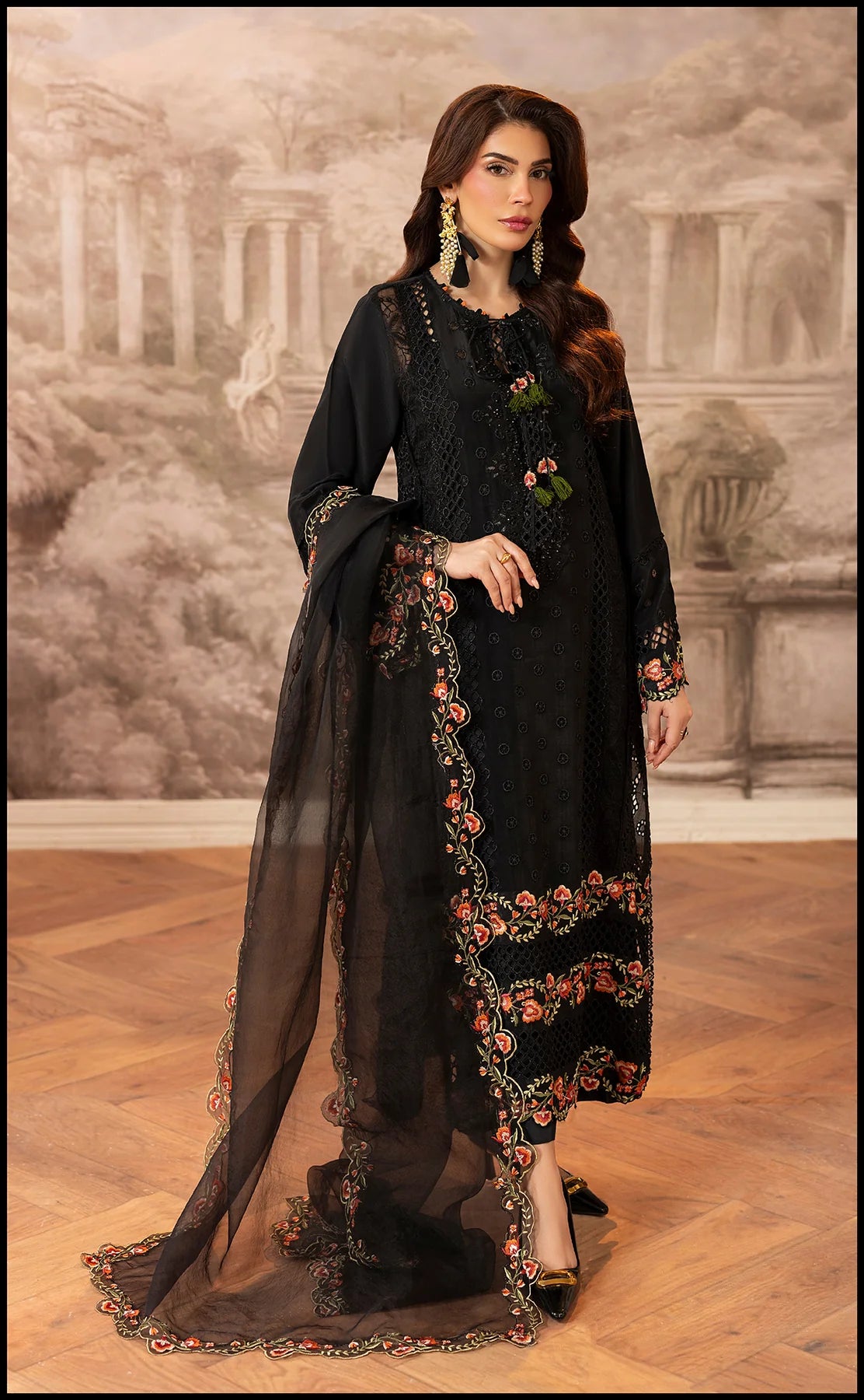 Winter Luxury Embroidered 3 Piece Karandi Suit – Black Rose Elegance